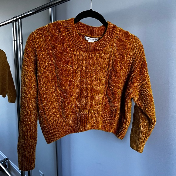 Cropped Super Soft Thick Knit Sweater - Picture 1 of 4